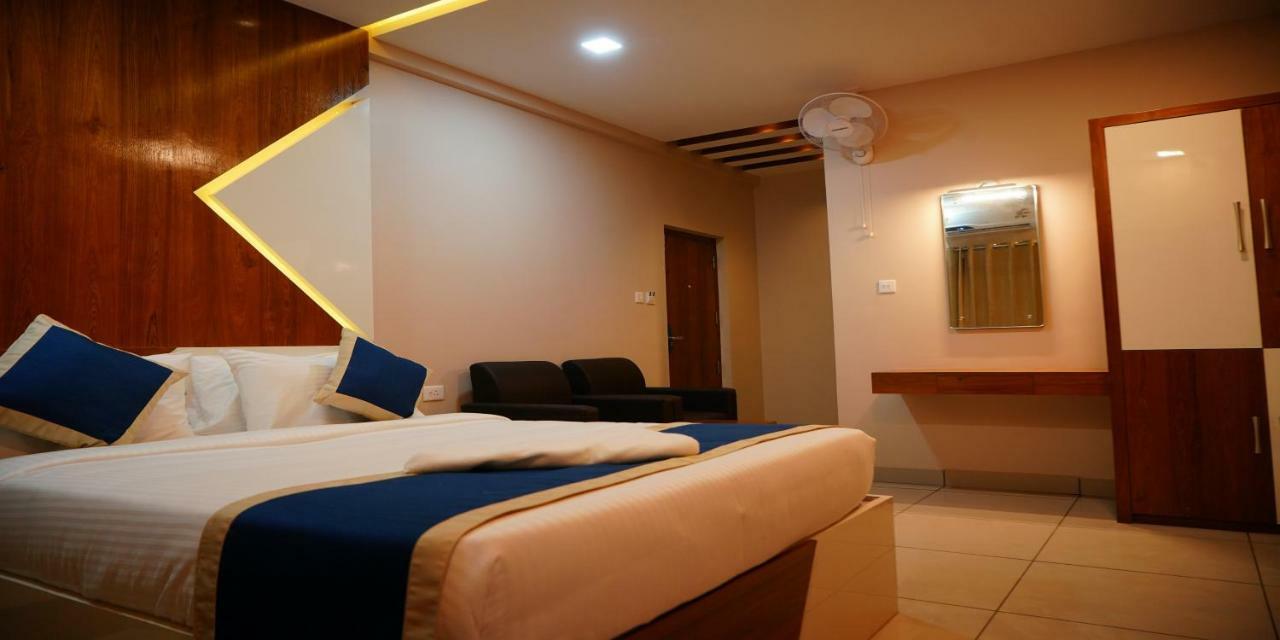 Nextel Inn, Calicut Exterior foto