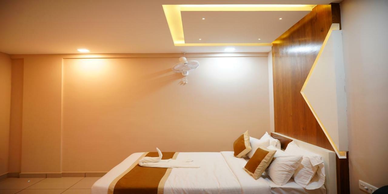 Nextel Inn, Calicut Exterior foto