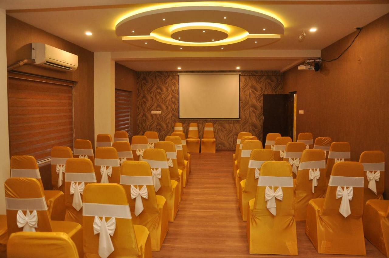 Nextel Inn, Calicut Exterior foto