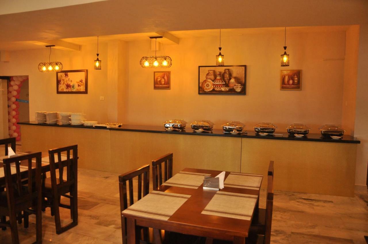 Nextel Inn, Calicut Exterior foto